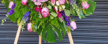Load image into Gallery viewer, Deep Purple Roses Standing Pray